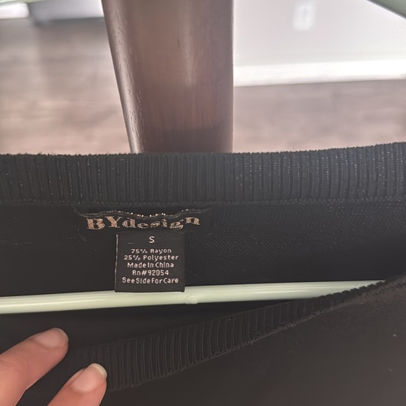 Brand new black sweater with button details - Picture 3 of 4